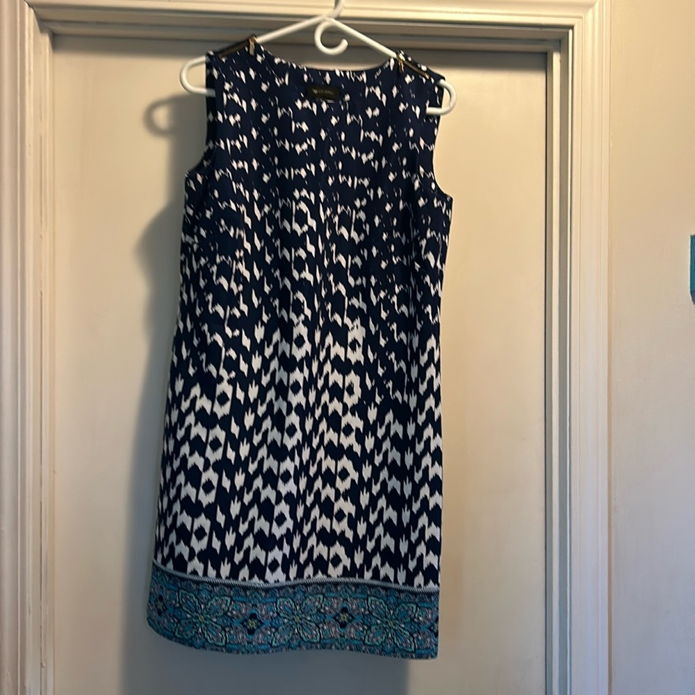 AB studio size 6‎ Blue and White Zipper shoulder sleeveless dress